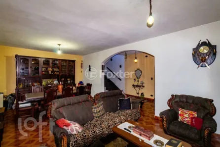 Casa com 3 Quartos à venda, 230m² no Jardim Iporanga, São Paulo