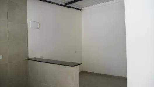 Casa com 1 Quarto para alugar, 38m² no Vila Itapoan, Guarulhos