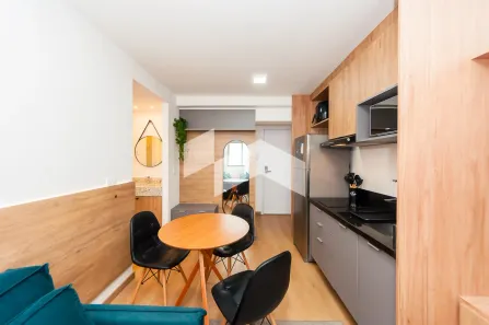 Apartamento com 1 Quarto para alugar, 30m² no Centro, Curitiba