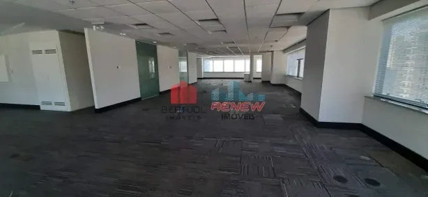 Sala Comercial para alugar, 204m² no Vila Olímpia, São Paulo