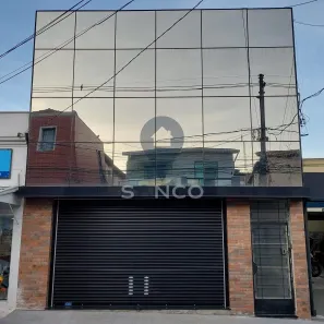 Prédio Comercial para alugar, 200m² no Vila Vianelo, Jundiaí