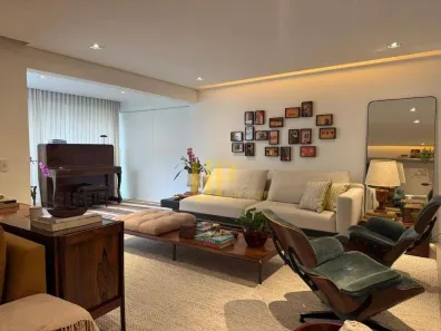 Apartamento com 4 Quartos à venda, 210m² no Vila Olímpia, São Paulo
