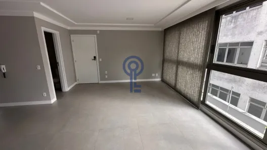 Apartamento com 3 Quartos para alugar, 108m² no Centro, Florianópolis