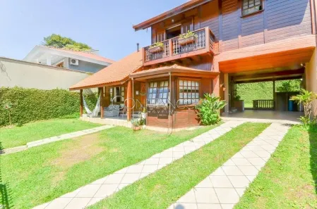 Casa com 3 Quartos à venda, 252m² no Pilarzinho, Curitiba