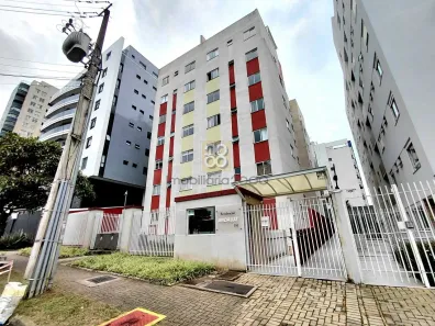 Apartamento com 2 Quartos para alugar, 56m² no Água Verde, Curitiba