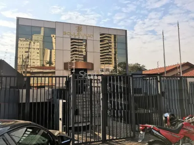 Prédio Comercial com 10 Quartos para alugar, 425m² no Cambuí, Campinas