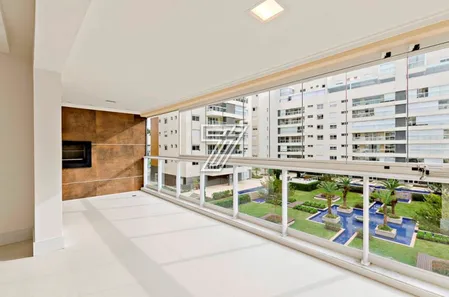 Apartamento com 4 Quartos à venda, 188m² no Água Verde, Curitiba