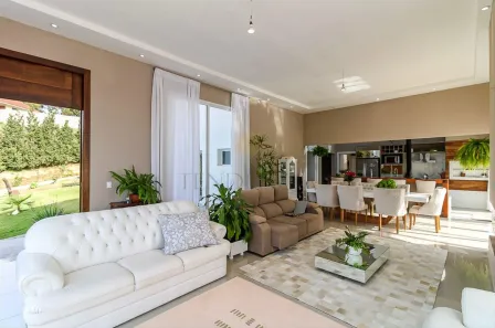 Casa com 3 Quartos à venda, 300m² no , Campo Magro