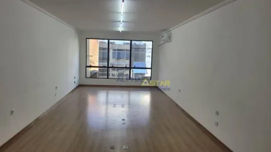 Sala Comercial para alugar, 67m² no Condomínio Centro Comercial Alphaville, Barueri