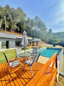 Casa com 3 Quartos à venda, 227m² no Nogueira, Guararema