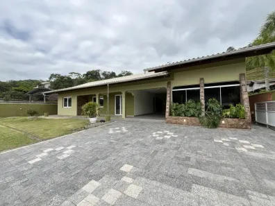 Imóvel Comercial com 3 Quartos à venda, 198m² no Belchior Alto, Gaspar