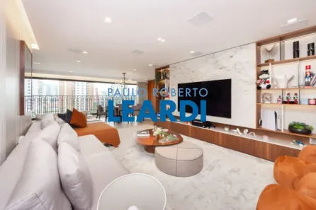 Apartamento com 4 Quartos à venda, 240m² no Vila Mariana, São Paulo