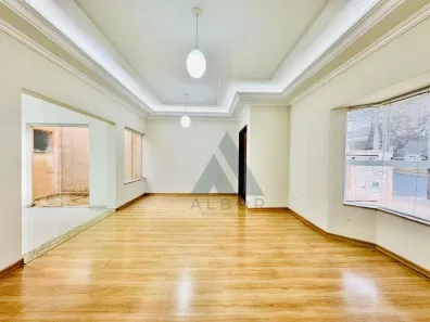 Casa de Condomínio com 3 Quartos para venda ou aluguel, 212m² no Jardim Marabá, Itapetininga