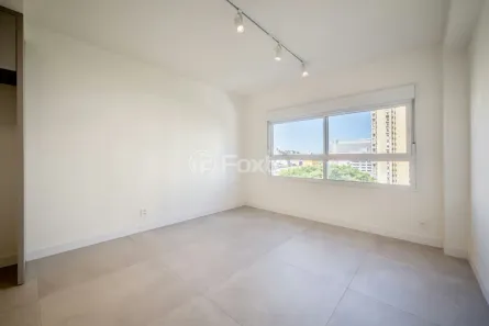 Kitnet com 1 Quarto à venda, 28m² no Passo da Areia, Porto Alegre