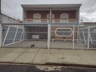 Sobrado com 4 Quartos à venda, 270m² no Jardim Eliana, Araraquara