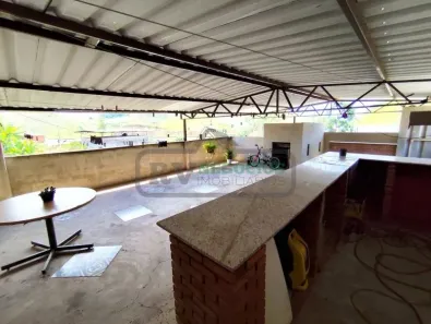 Casa com 2 Quartos à venda, 76m² no Benfica, Juiz de Fora