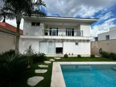 Casa com 4 Quartos à venda, 557m² no Morada da Colina, Uberlândia