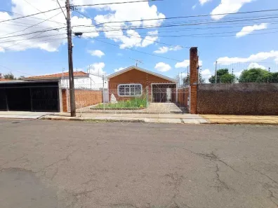 Casa com 3 Quartos à venda, 204m² no Vila Xavier (Vila Xavier), Araraquara