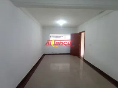 Casa com 3 Quartos para alugar, 154m² no Vila Nova Bonsucesso, Guarulhos