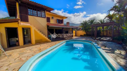 Casa com 8 Quartos à venda, 236m² no Pântano do Sul, Florianópolis