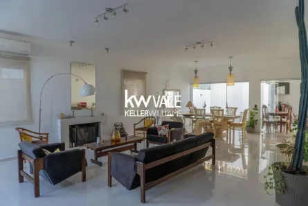 Casa de Condomínio com 3 Quartos à venda, 342m² no Loteamento Villa Branca, Jacareí