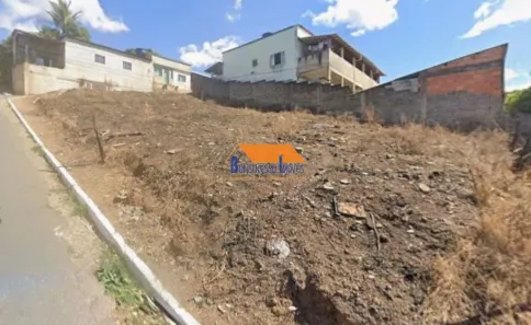 Lote/Terreno à venda, 360m² no Célvia, Vespasiano