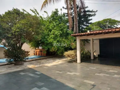 Casa com 3 Quartos à venda, 270m² no Tibery, Uberlândia