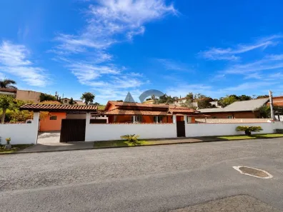 Casa com 3 Quartos à venda, 302m² no Loteamento Los Pinos, Serra Negra