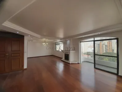 Apartamento com 4 Quartos à venda, 200m² no Vila Uberabinha, São Paulo