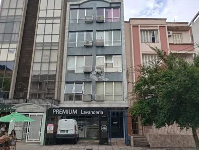 Sala Comercial à venda, 69m² no Rio Branco, Porto Alegre