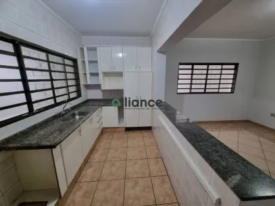 Casa com 3 Quartos para alugar, 170m² no Morada do Sol, Americana