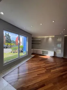 Casa de Condomínio com 3 Quartos à venda, 152m² no Santo Inácio, Curitiba