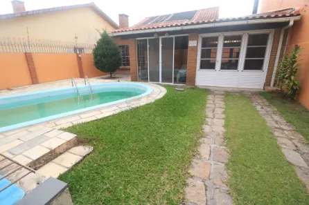 Casa com 2 Quartos para alugar, 125m² no Laranjal, Pelotas