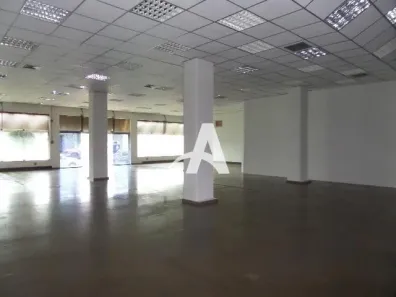 Prédio Comercial para alugar, 4095m² no Brasil, Uberlândia