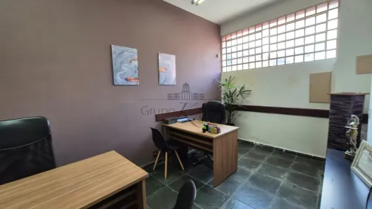 Imóvel Comercial com 2 Quartos à venda, 68m² no Jardim Paraíba, Jacareí