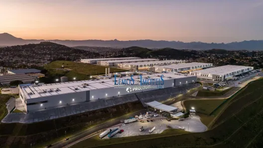 Galpão/Depósito/Armazém para alugar, 4233m² no Parque Juriti, São João de Meriti