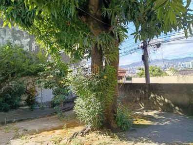 Casa com 4 Quartos à venda, 180m² no Caiçaras, Belo Horizonte