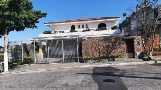 Sobrado com 4 Quartos para alugar, 630m² no Vila Pirajussara, São Paulo