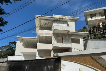 Casa de Condomínio com 3 Quartos à venda, 420m² no Cônego, Nova Friburgo