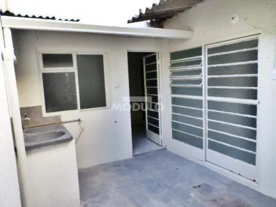 Apartamento com 3 Quartos para alugar, 98m² no Centro, Uberlândia