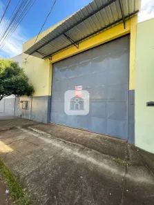 Galpão/Depósito/Armazém para alugar, 400m² no Milenium, Araguari