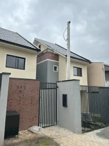 Sobrado com 3 Quartos à venda, 118m² no Xaxim, Curitiba