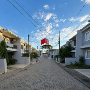 Sobrado com 3 Quartos à venda, 89m² no Uberaba, Curitiba