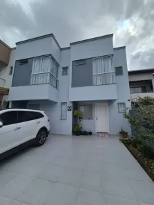 Sobrado com 4 Quartos à venda, 176m² no Morretes, Itapema
