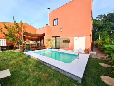 Casa com 4 Quartos à venda, 165m² no Mariscal, Bombinhas
