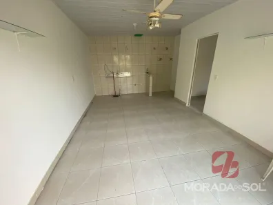 Casa com 1 Quarto para alugar, 40m² no Alto São Bento, Itapema