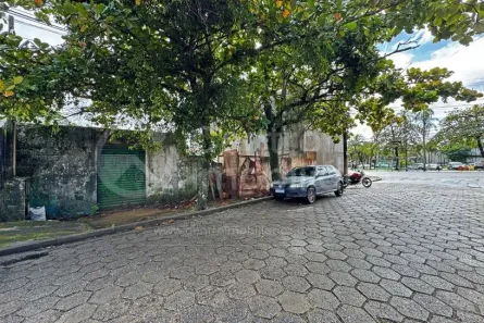 Lote/Terreno à venda, 240m² no Centro, Peruíbe