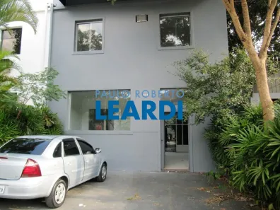 Casa com 3 Quartos para alugar, 312m² no Jardim América, São Paulo