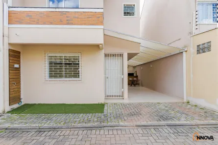 Sobrado com 3 Quartos à venda, 86m² no Boqueirão, Curitiba