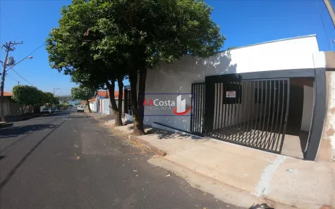 Casa com 3 Quartos para alugar, 194m² no CENTRO, Rifaina